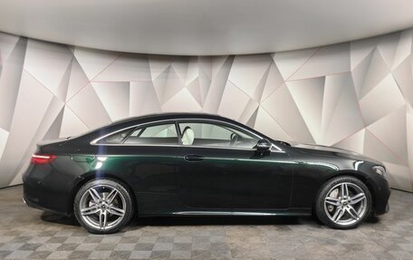 Mercedes-Benz E-Класс, 2019 год, 4 600 000 рублей, 6 фотография