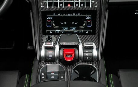 Lamborghini Urus I, 2023 год, 25 990 000 рублей, 22 фотография