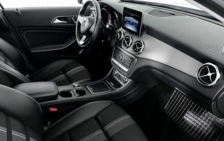 Mercedes-Benz GLA, 2018 год, 2 890 000 рублей, 12 фотография