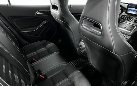 Mercedes-Benz GLA, 2018 год, 2 890 000 рублей, 11 фотография