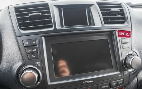 Toyota Highlander III, 2013 год, 2 399 000 рублей, 20 фотография