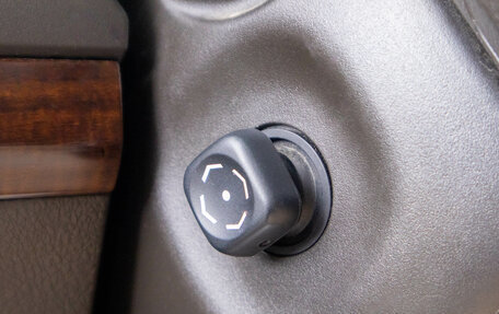 Toyota Land Cruiser Prado 150 рестайлинг 2, 2010 год, 3 399 000 рублей, 16 фотография