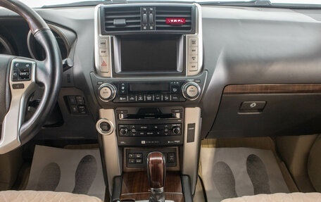 Toyota Land Cruiser Prado 150 рестайлинг 2, 2010 год, 3 399 000 рублей, 21 фотография