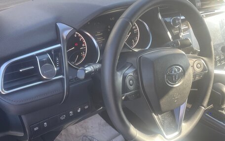 Toyota Camry, 2021 год, 3 100 000 рублей, 12 фотография