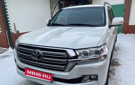 Toyota Land Cruiser 200, 2018 год, 5 850 000 рублей, 12 фотография