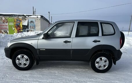 Chevrolet Niva I рестайлинг, 2015 год, 529 000 рублей, 3 фотография