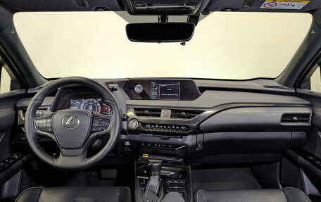 Lexus UX I, 2018 год, 3 200 000 рублей, 14 фотография