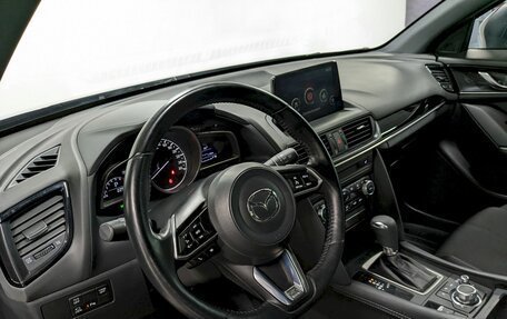 Mazda CX-4, 2023 год, 2 750 000 рублей, 13 фотография