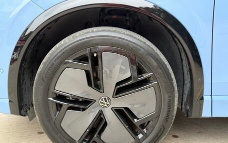 Volkswagen Tiguan, 2024 год, 4 030 000 рублей, 8 фотография