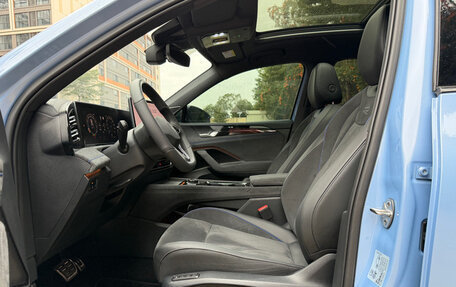 Volkswagen Tiguan, 2024 год, 4 030 000 рублей, 9 фотография