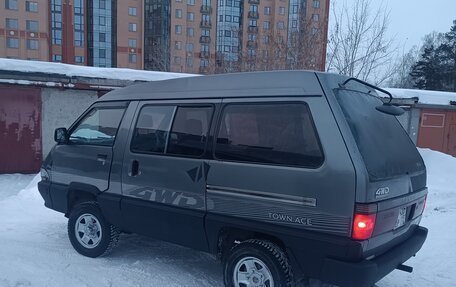 Toyota Town Ace III, 1991 год, 200 000 рублей, 2 фотография