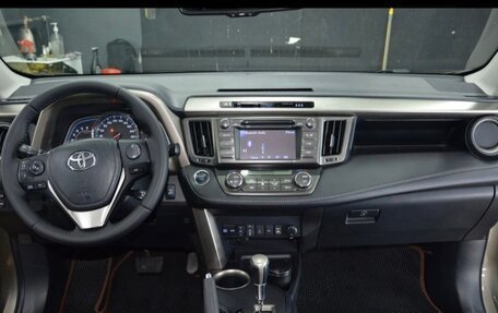 Toyota RAV4, 2013 год, 1 600 000 рублей, 9 фотография