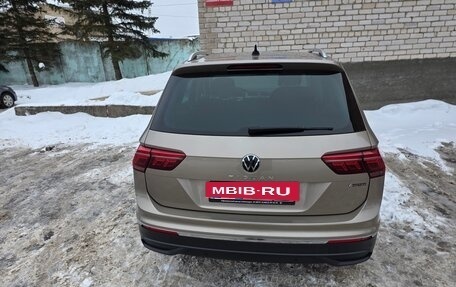 Volkswagen Tiguan II, 2021 год, 3 100 000 рублей, 9 фотография