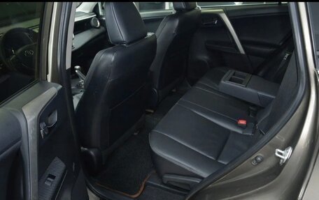 Toyota RAV4, 2013 год, 1 600 000 рублей, 14 фотография