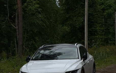 Volkswagen Passat CC, 2020 год, 3 300 000 рублей, 9 фотография