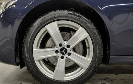 Mercedes-Benz E-Класс, 2020 год, 3 050 000 рублей, 18 фотография