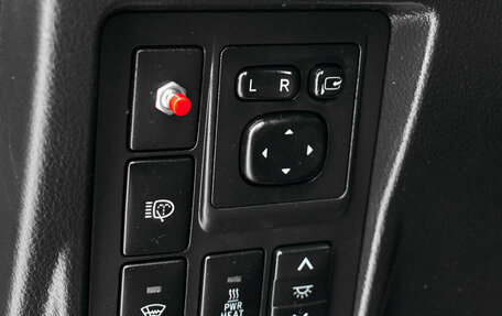 Toyota Land Cruiser Prado 150 рестайлинг 2, 2013 год, 3 000 000 рублей, 21 фотография