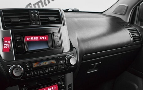 Toyota Land Cruiser Prado 150 рестайлинг 2, 2013 год, 3 000 000 рублей, 17 фотография