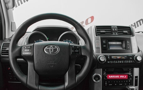 Toyota Land Cruiser Prado 150 рестайлинг 2, 2013 год, 3 000 000 рублей, 13 фотография