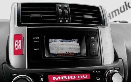 Toyota Land Cruiser Prado 150 рестайлинг 2, 2013 год, 3 000 000 рублей, 18 фотография