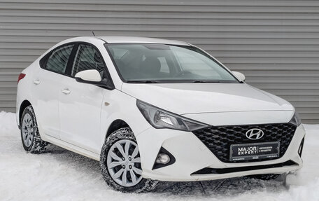 Hyundai Solaris II рестайлинг, 2021 год, 1 400 000 рублей, 3 фотография