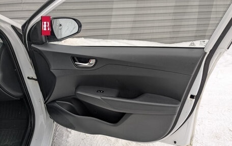 Hyundai Solaris II рестайлинг, 2021 год, 1 400 000 рублей, 23 фотография