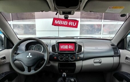 Mitsubishi L200 IV рестайлинг, 2012 год, 1 257 000 рублей, 8 фотография
