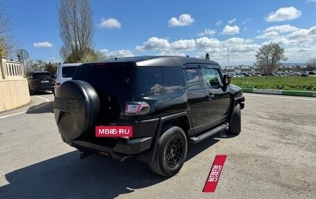Toyota FJ Cruiser, 2011 год, 3 550 000 рублей, 5 фотография