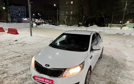 KIA Rio III рестайлинг, 2014 год, 720 000 рублей, 5 фотография