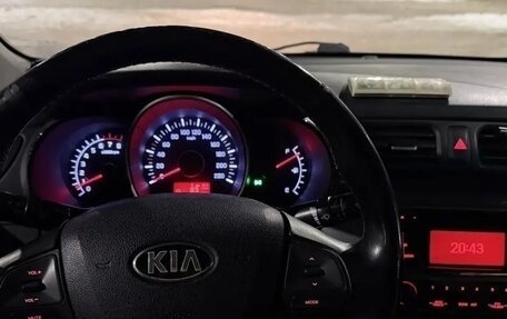 KIA Rio III рестайлинг, 2014 год, 720 000 рублей, 10 фотография