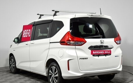 Honda Freed II, 2016 год, 1 590 000 рублей, 7 фотография