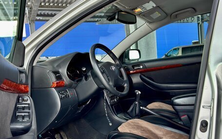 Toyota Avensis III рестайлинг, 2003 год, 480 000 рублей, 8 фотография