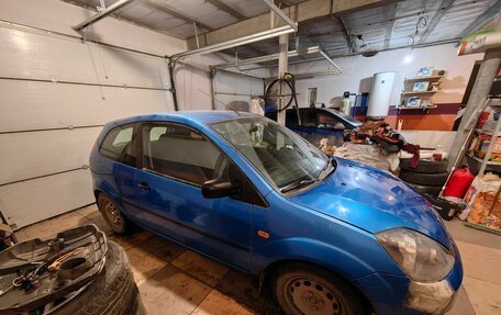 Ford Fiesta, 2005 год, 200 000 рублей, 8 фотография