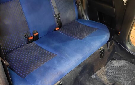 Ford Fiesta, 2005 год, 200 000 рублей, 14 фотография