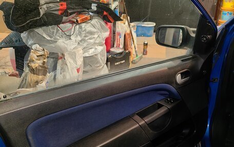 Ford Fiesta, 2005 год, 200 000 рублей, 16 фотография