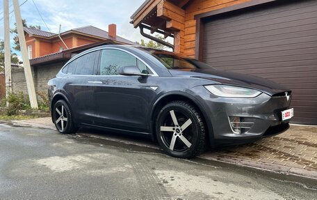 Tesla Model X I, 2016 год, 3 500 000 рублей, 2 фотография
