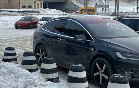 Tesla Model X I, 2016 год, 3 500 000 рублей, 3 фотография