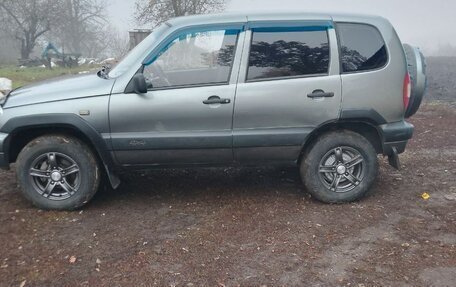 Chevrolet Niva I рестайлинг, 2005 год, 380 000 рублей, 3 фотография