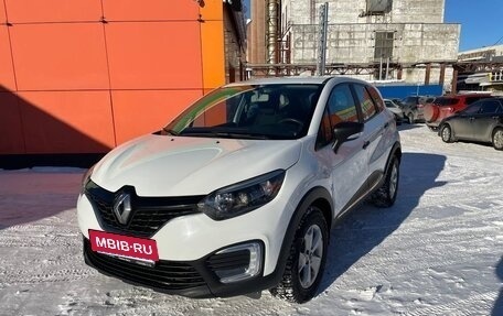 Renault Kaptur I рестайлинг, 2018 год, 999 000 рублей, 1 фотография
