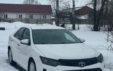 Toyota Camry, 2015 год, 1 875 000 рублей, 1 фотография