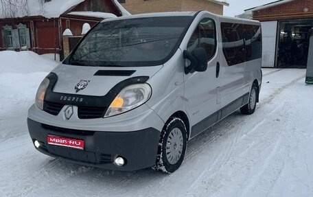 Renault Trafic, 2011 год, 1 550 000 рублей, 1 фотография