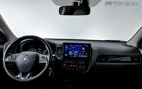 Mitsubishi Outlander III рестайлинг 3, 2019 год, 2 332 400 рублей, 21 фотография