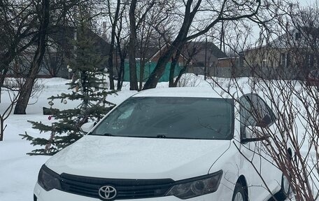 Toyota Camry, 2015 год, 1 875 000 рублей, 2 фотография