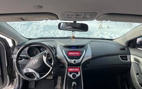 Hyundai Avante, 2011 год, 888 888 рублей, 8 фотография