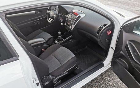 KIA cee'd I рестайлинг, 2011 год, 720 000 рублей, 13 фотография