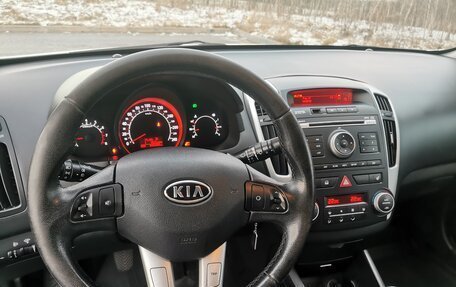 KIA cee'd I рестайлинг, 2011 год, 720 000 рублей, 10 фотография