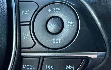 Toyota Camry, 2018 год, 2 320 000 рублей, 11 фотография