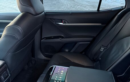 Toyota Camry, 2018 год, 2 320 000 рублей, 15 фотография