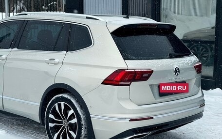 Volkswagen Tiguan II, 2021 год, 3 229 000 рублей, 7 фотография