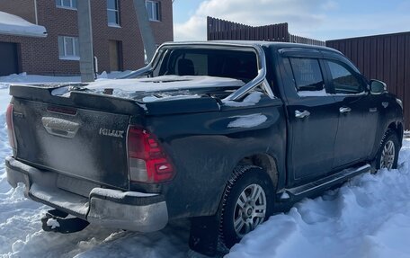 Toyota Hilux VIII, 2016 год, 2 850 000 рублей, 3 фотография